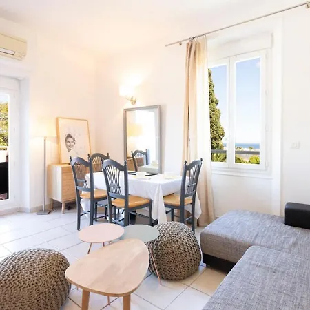 Appartement Renting Chez Sophie - 2 Bedroom 2-4pers Terrace Sea View Pool Garage Antibes